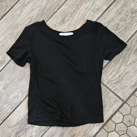 Caution To The Wind Tops - Caution To The Wind Black Fitted Short Sleeve T-Shirt Size Small